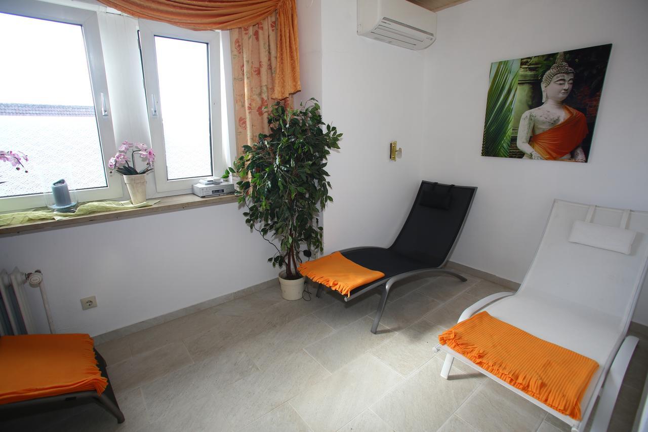 Pension Weinberg Mit Landhaus Nizza Gleisweiler Exteriér fotografie